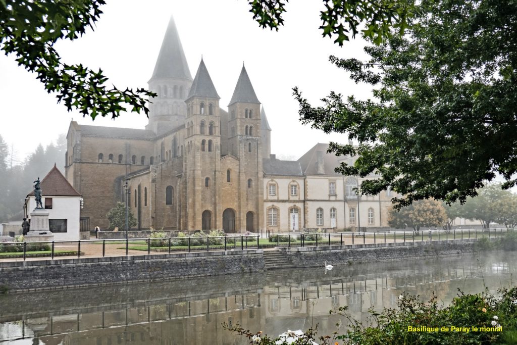 BFC-sl basilique Paray le Monial (Copier)