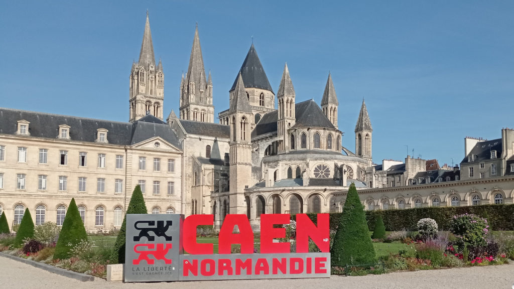 NOR-Caen_ses_2_abbayes